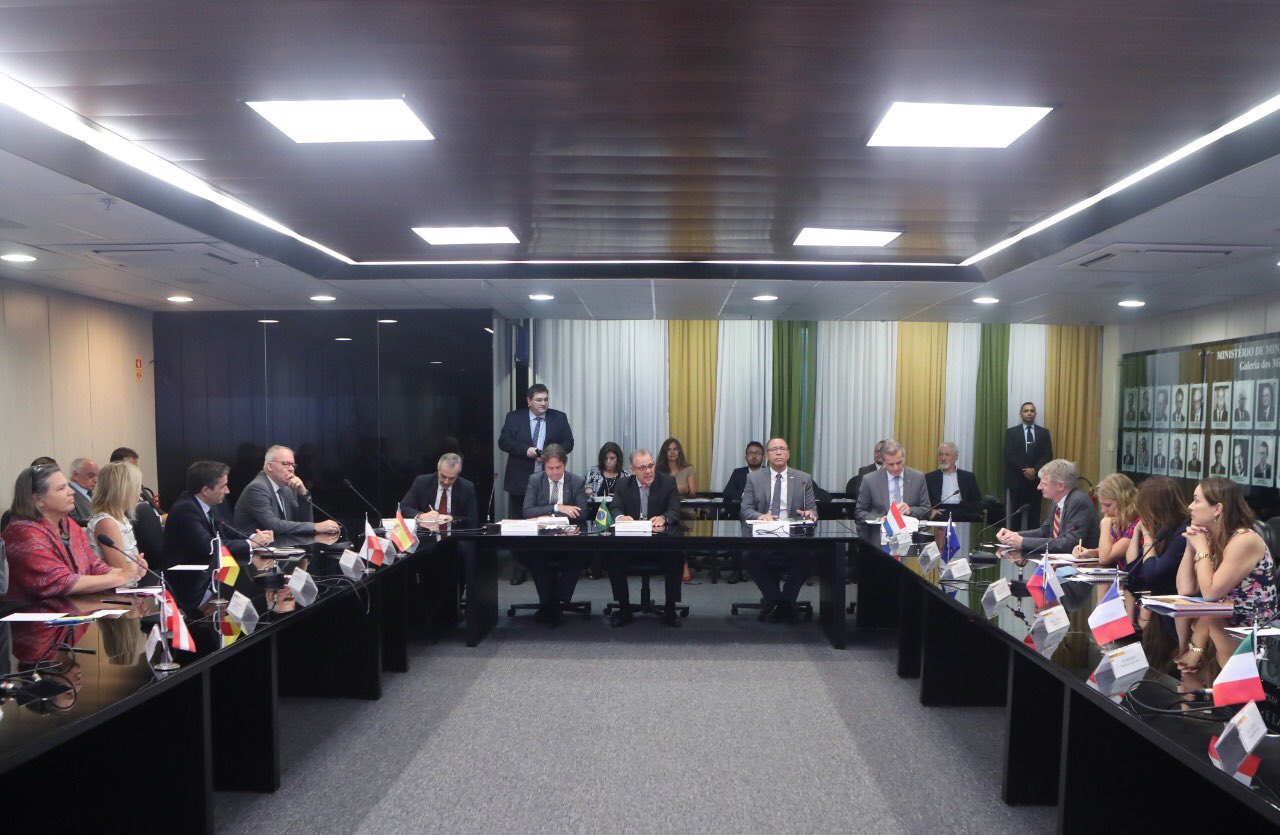Treffen mit europäischen Regierungsvertretern in Brasilien