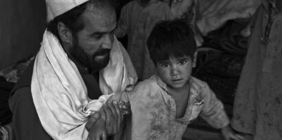 Kinder in Afghanistan: hungern, arbeiten, verkauft werden