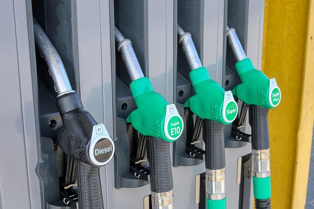 Die Benzinpreise steigen trotz Senkung der Benzinsteuer zum 1. Juni