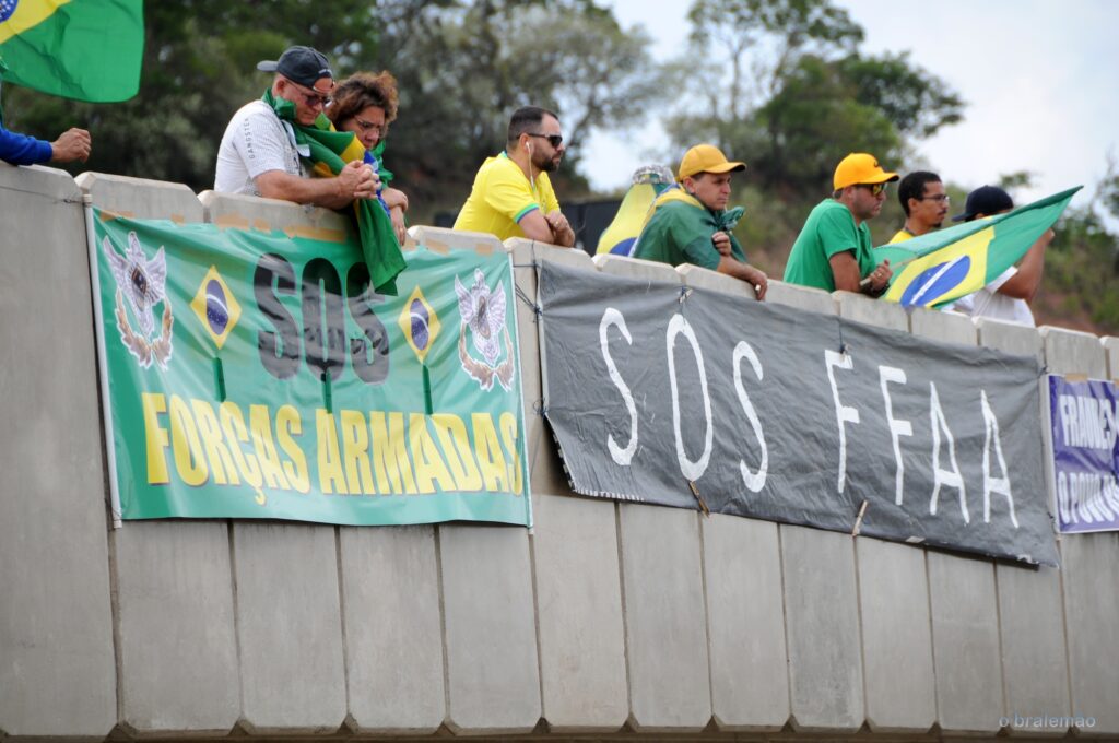 Brasilien: Bolsonaro-Anhänger fordern einen Putsch durch das Militär